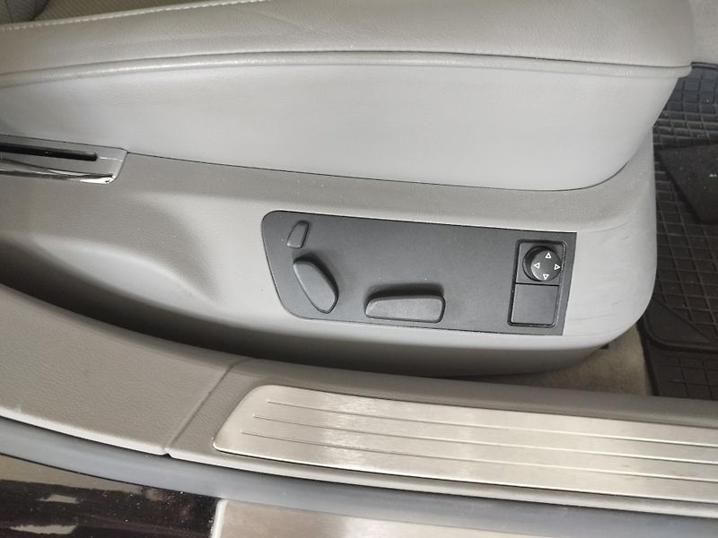 Volkswagen Phaeton (2008) 3,0TDI,171KW,4X4,LED,ALU,KŮŽE - fotka 16 z 39