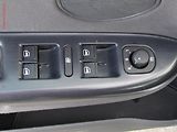Volkswagen Golf Plus (2005) 1.9 TDi, AC, temp - náhled 11