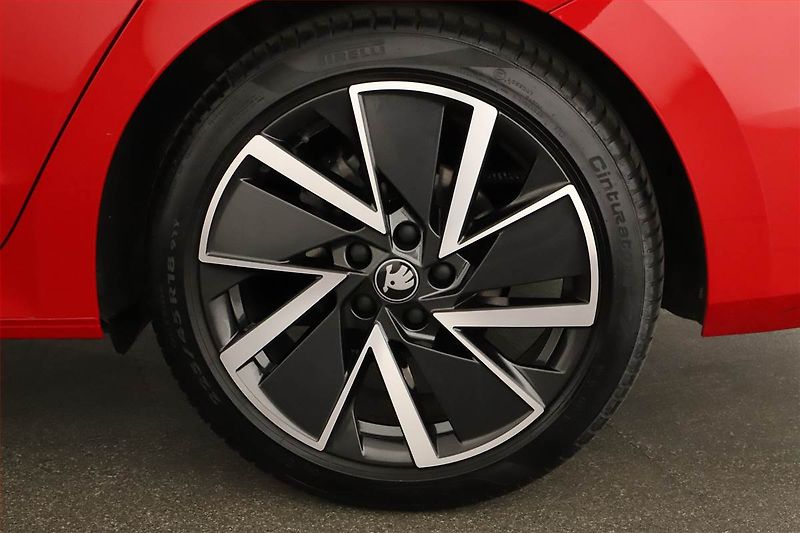 Škoda Octavia (2025) 1.5 eTSI mHEV, SPORTLINE - fotka 16 z 16