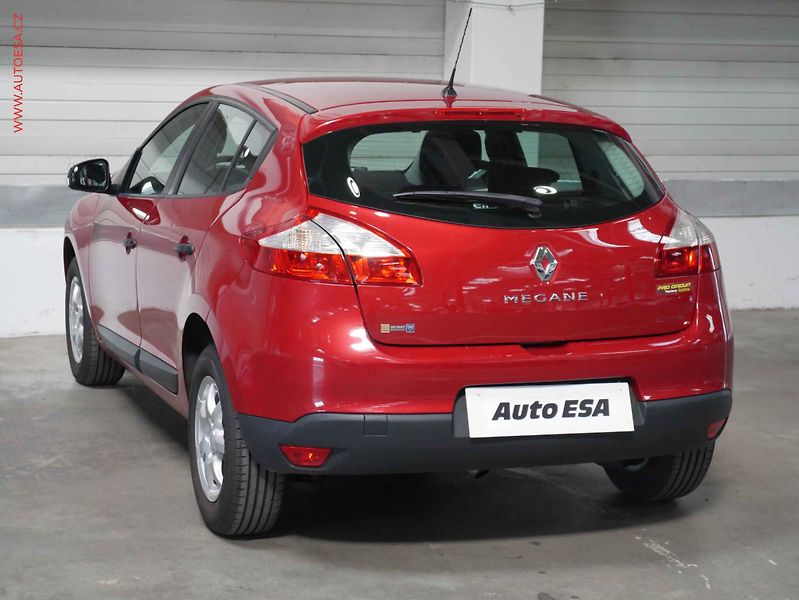 Renault Mégane (2010) 1.5 dCi, 2.maj,ČR, AC, temp - fotka 4 z 19