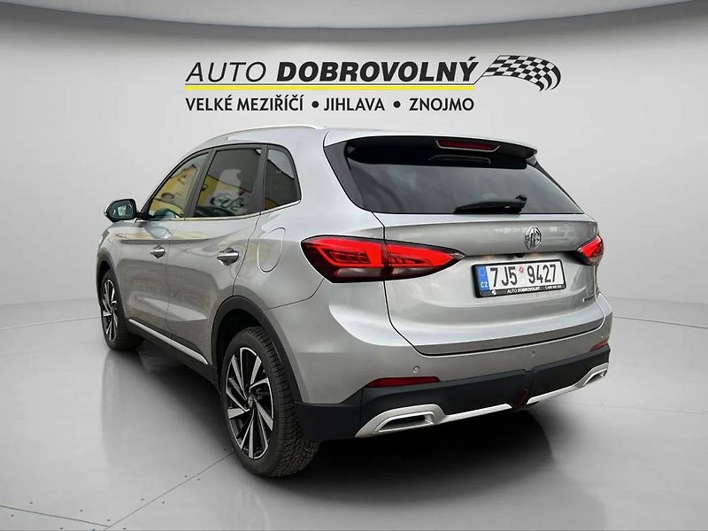 MG ZS HEV EXCLUSIVE 1.5L (145kW) SUV - fotka 6 z 49