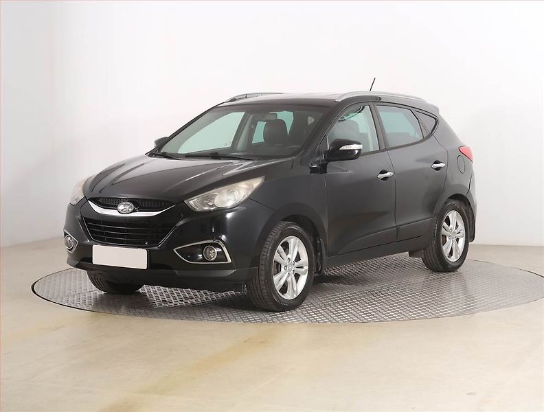 Hyundai ix35 (2011) 2.0 CRDi, 4X4, Serv.kniha - fotka 2 z 19