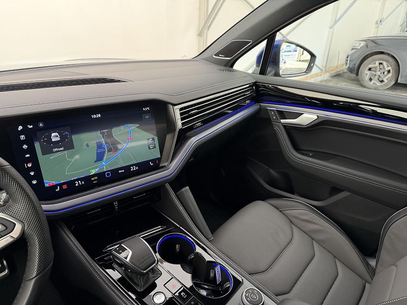 Volkswagen Touareg 3.0Tdi*210kw*DPH*Final Edition - fotka 26 z 47