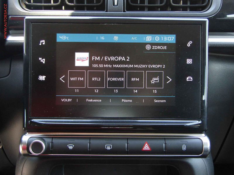 Citroën C3 (2019) 1.2 PT, Feel, navi - fotka 14 z 18