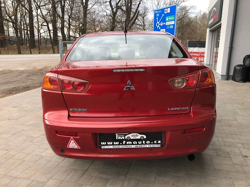 Mitsubishi Lancer (2008) 2.0 DI-D - fotka 6 z 30