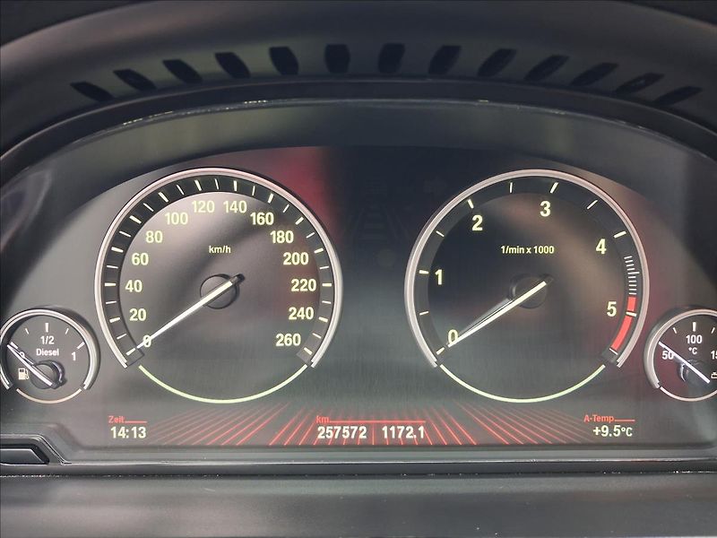BMW Řada 5 3,0 150kw, kůže - fotka 12 z 14