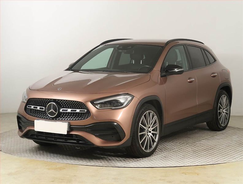 Mercedes-Benz GLA (2021) 220 d 4MATIC - fotka 2 z 23