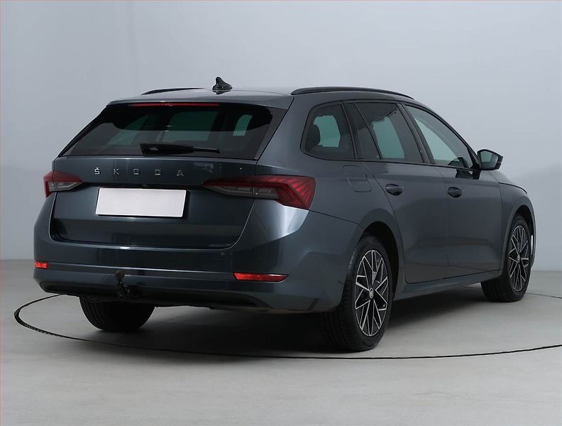 Škoda Octavia (2021) 2.0 TDI, Navi, Tempomat - fotka 5 z 23