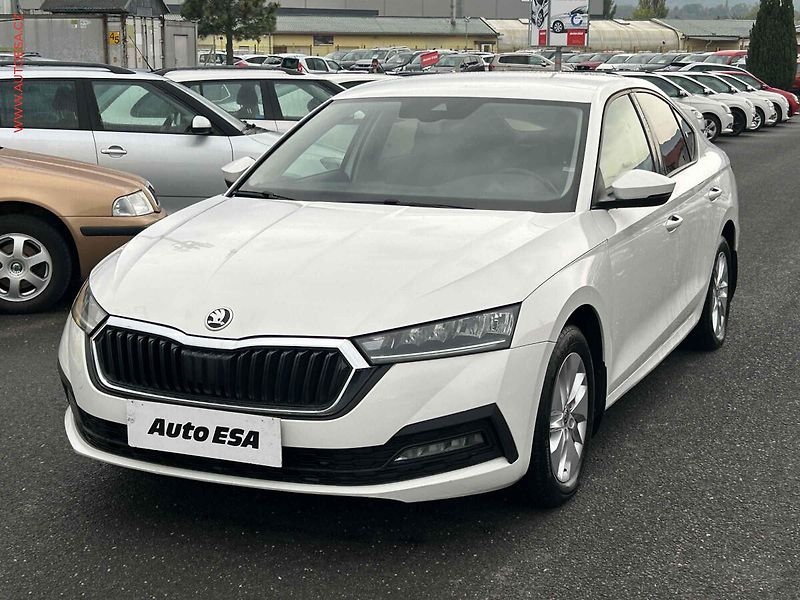 Škoda Octavia (2022) 2.0 TDi, ČR, Ambition Plus - fotka 3 z 19