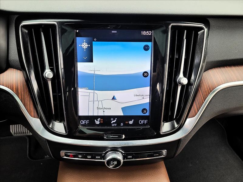 Volvo V60 2,0 T6 ,AWD,Inscription,kůže - fotka 23 z 50