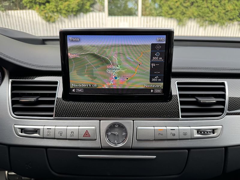 Audi S8 S8+ 445 KW-KERAMIKY-LED-R21 - fotka 36 z 48