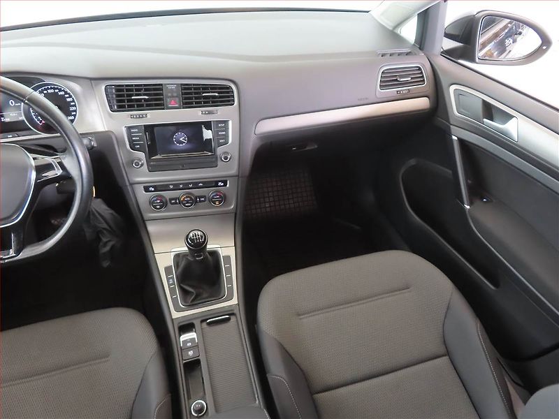 Volkswagen Golf (2014) 1.2 TSI, Serv.kniha, Tempomat - fotka 8 z 14