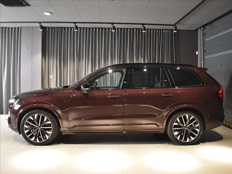 Volvo XC90 2,0 T8 AWD Ultra Masáže,Vzduch - fotka 2 z 30