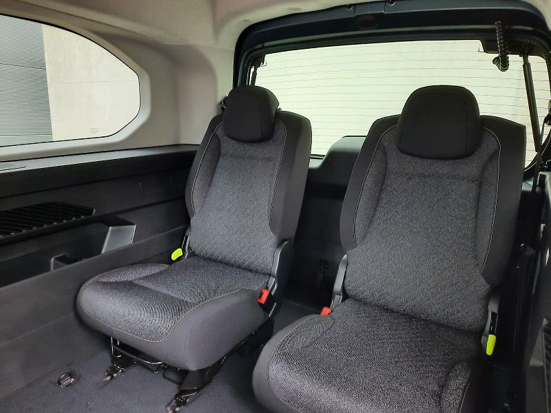 Peugeot Rifter (2026) LONG ALLURE BlueHDi 130 MAN6 - fotka 12 z 16
