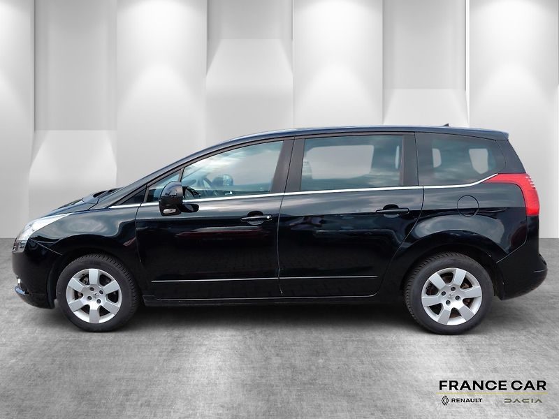 Peugeot 5008 (2014) 1.6HDi Active  - fotka 8 z 24