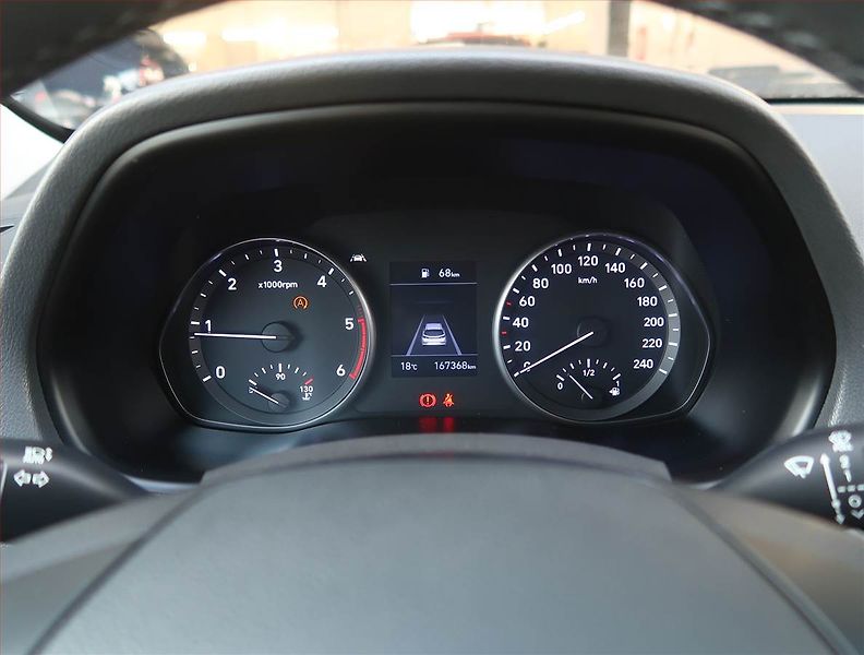 Hyundai i30 (2021) Family 1.6 CRDi, Serv.kniha - fotka 11 z 18