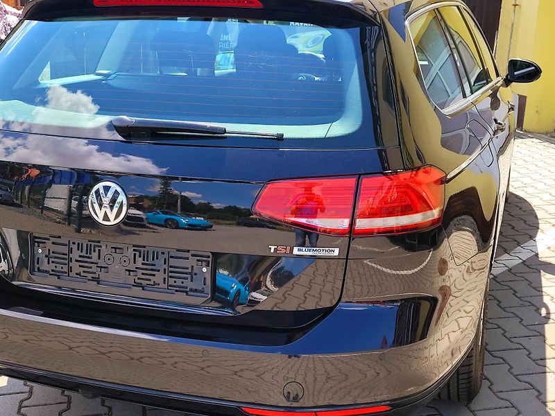 Volkswagen Passat 1,4TSi DSG SERV.KN,CEBIA,ACC - fotka 12 z 52