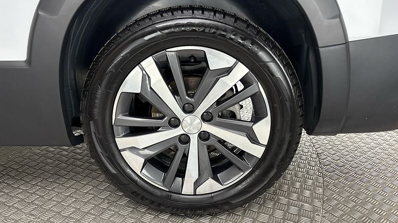 Peugeot Rifter 50 kWh AUT GT Long - fotka 19 z 25