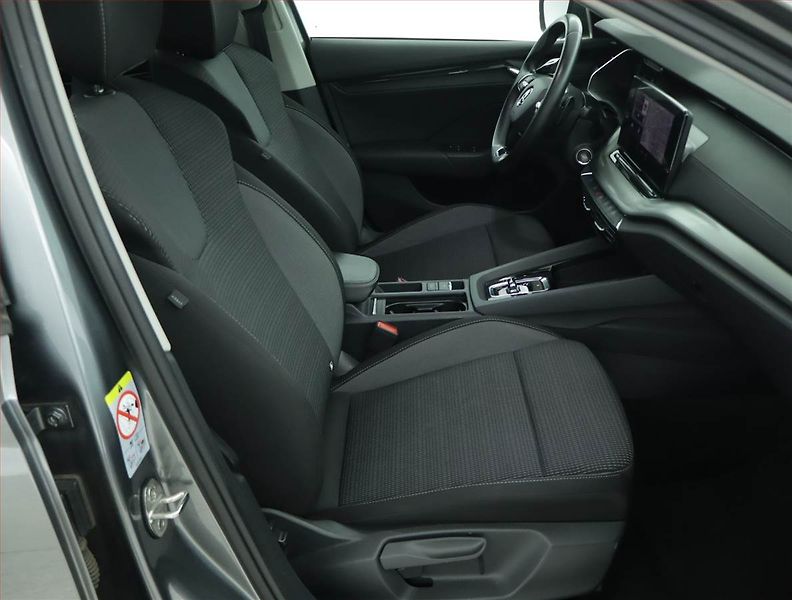 Škoda Octavia (2023) 1.5 TSI - fotka 9 z 16