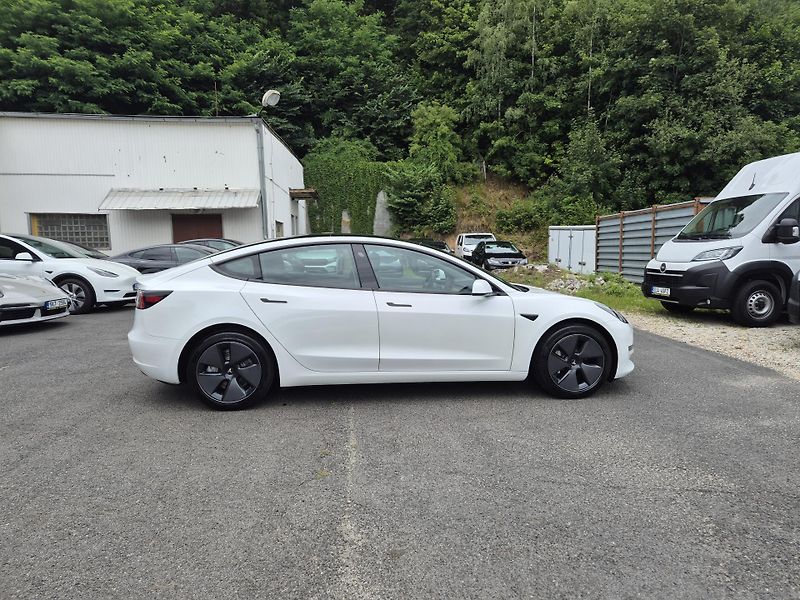 Tesla Model 3 LONG RANGE DUAL MOTOR SOH 94% - fotka 7 z 49