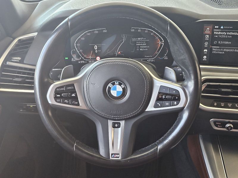 BMW X5 xDrive30d - fotka 22 z 31
