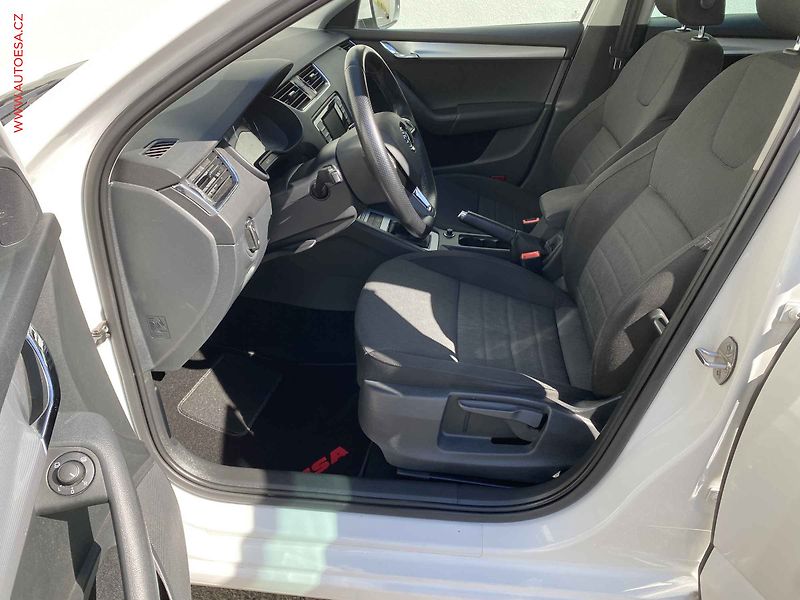Škoda Octavia (2015) 1.4 TSi, Elegance, bixen - fotka 9 z 17