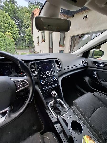 Renault Mégane (2017) Prodám Renaul Megane 1 majitel - fotka 6 z 7
