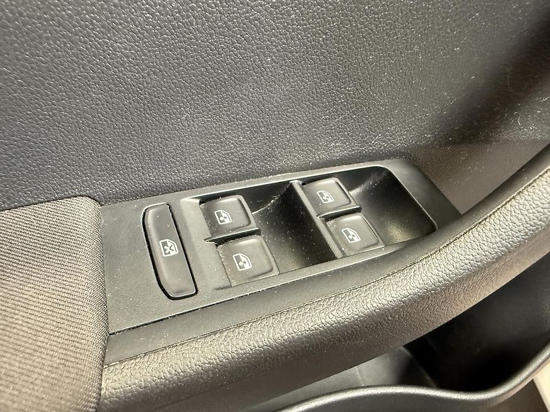 Škoda Fabia 1.0 TSI 70kW Style - fotka 10 z 10