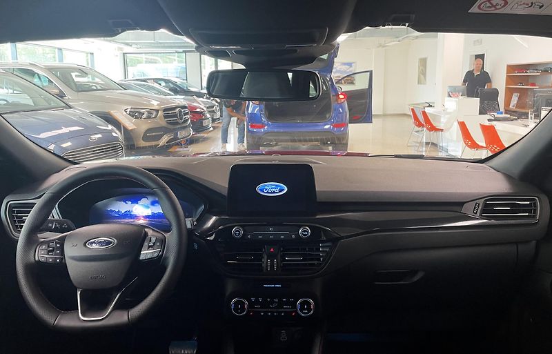 Ford Kuga ST-Line X 2,5HEV, ČR, 1.MAJ - fotka 13 z 31
