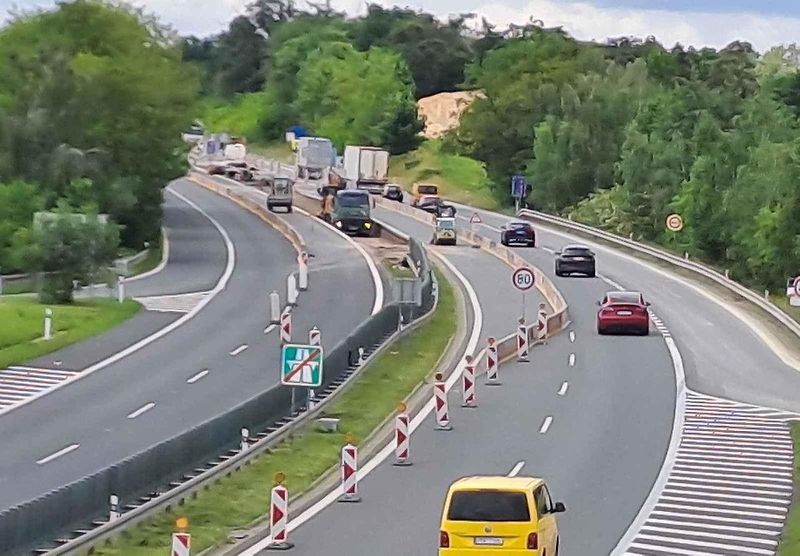 Největší posun je možné vidět na úseku Slaný – Kutrovice.