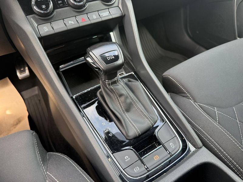 Škoda Karoq Sportline 1.5 TSI 110kw DSG - fotka 17 z 25