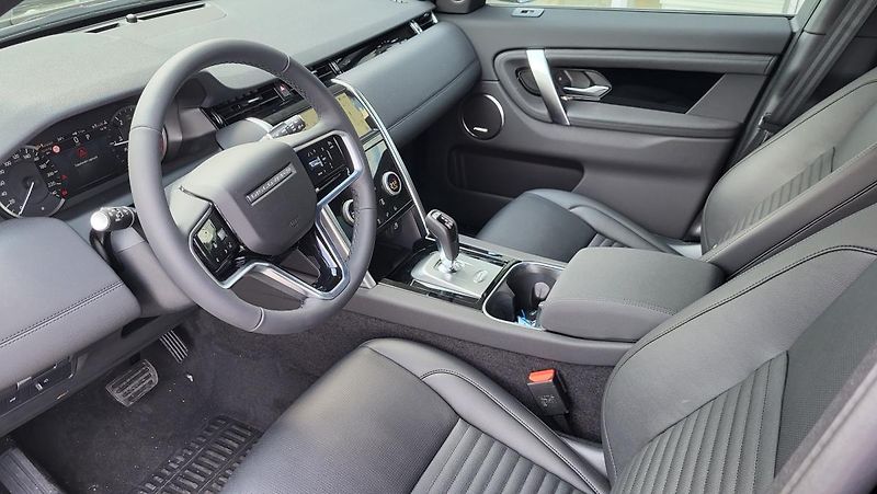 Land Rover Discovery Sport (2022) 2,0 SE D165 AWD Aut. - fotka 9 z 22