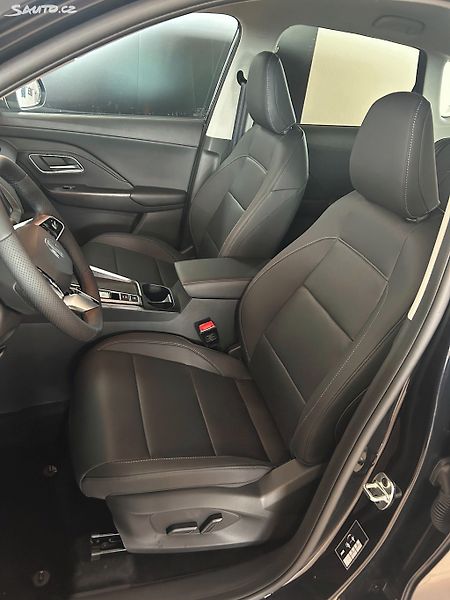 MG ZS (2026) 1,5 HEV Exclusive - fotka 8 z 9