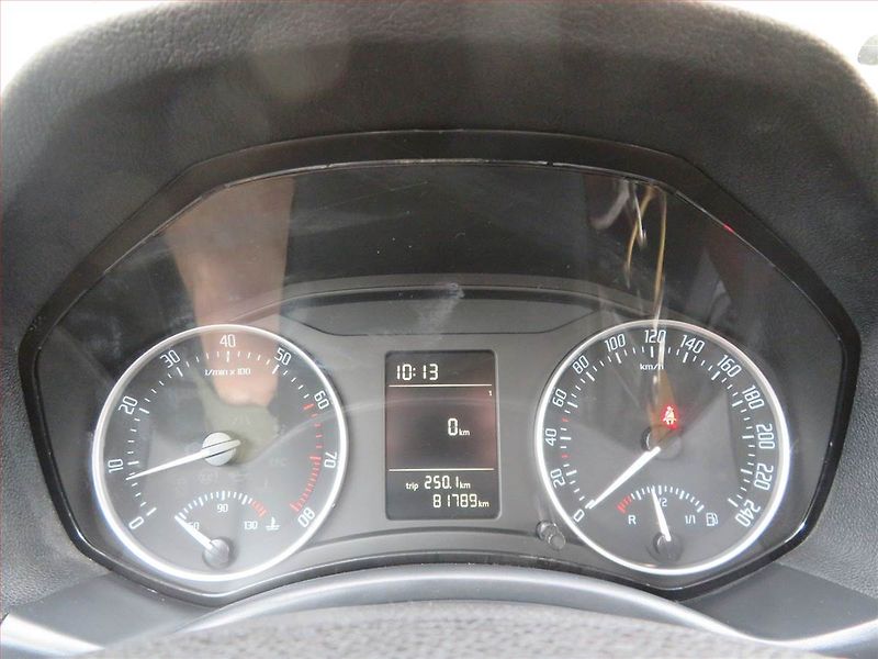 Škoda Octavia (2012) Ambition 1.4 TSI, Serv.kniha - fotka 11 z 14