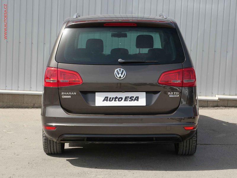 Volkswagen Sharan (2015) 2.0TDi, 2.maj,ČR, DSG, AC - fotka 5 z 25