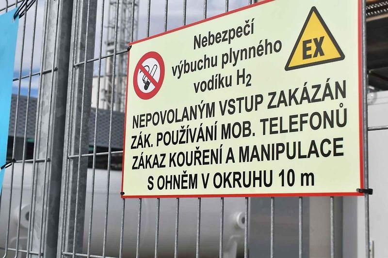 Takovýchto vodíkových stanic mají být do konce desetiletí v ČR desítky