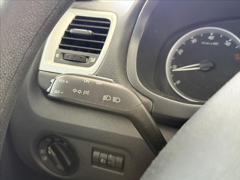 Škoda Fabia 1,4   63kW,TEMPOMAT,AUT. KLIMA - fotka 13 z 26
