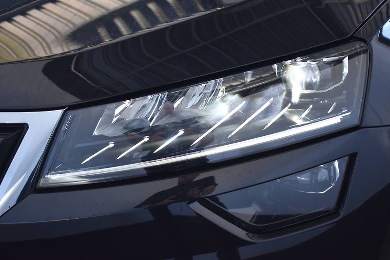 Škoda Karoq (2021) 1.5TSI 110kW DSG, LED,Clever - fotka 21 z 24
