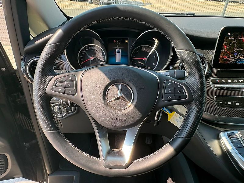Mercedes-Benz Třídy V 300d 4MATIC Long  Avantgarde C - fotka 26 z 37