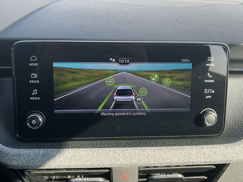 Škoda Scala Selection 1.0 TSI 85 kW - fotka 25 z 29