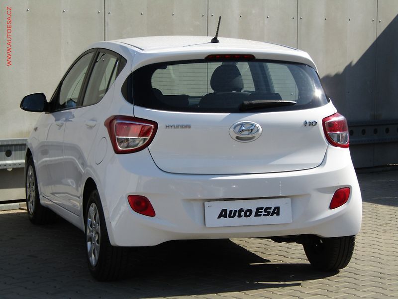 Hyundai i10 (2014) 1.0i, 1.maj,ČR, AC, tempo - fotka 6 z 18
