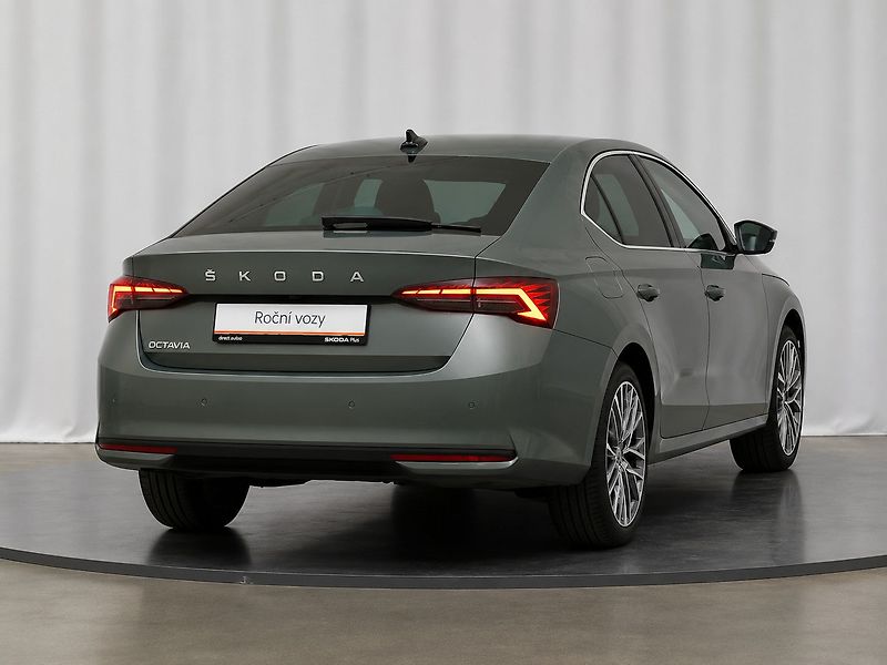 Škoda Octavia - fotka 2 z 30