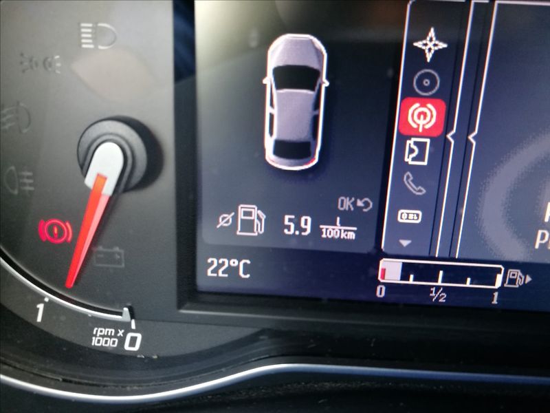 Ford Mondeo 2,0 TDCi - fotka 8 z 22