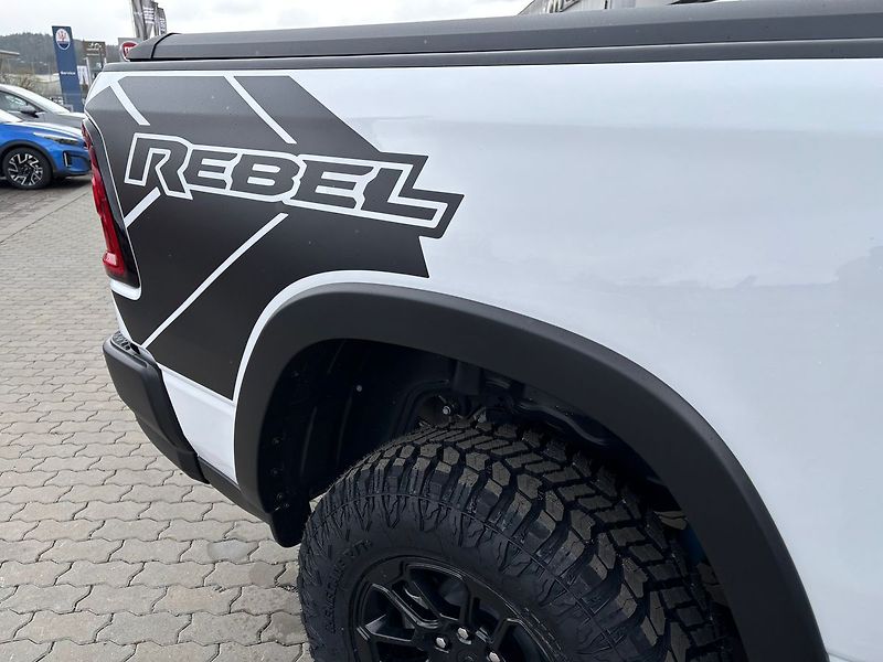 Dodge RAM 3.0 I6 426k REBEL PREMIUM EDIT - fotka 54 z 76