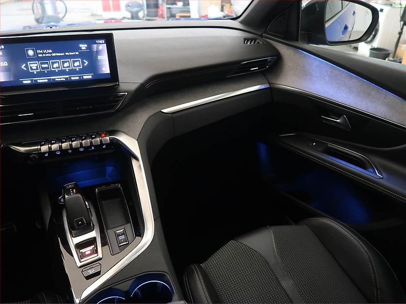 Peugeot 3008 (2022) GT 1.2 PureTech - fotka 8 z 18