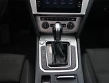 Volkswagen Passat (2018) 2.0 TDI, 4X4, Automat - náhled 13