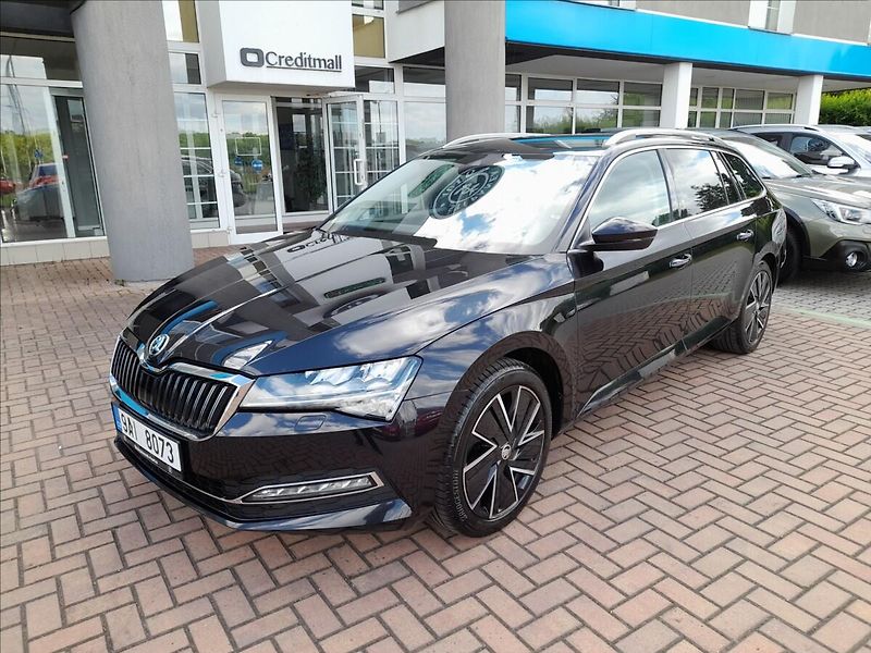 Škoda Superb 1,5 TSI DSG Style plus Rezerva - fotka 3 z 27