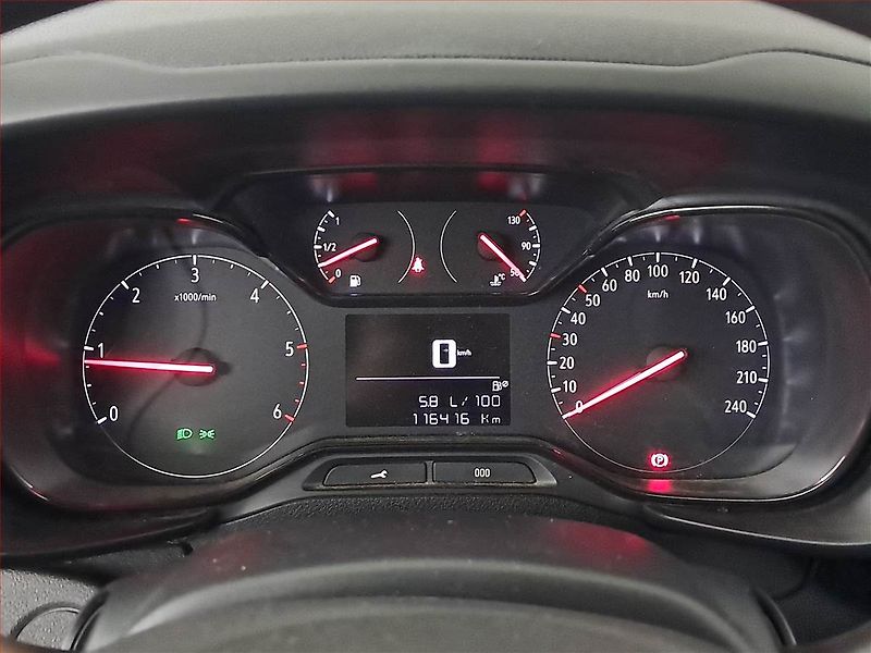 Opel Combo (2020) 1.5 CDTI, ČR, 1Maj - fotka 8 z 13