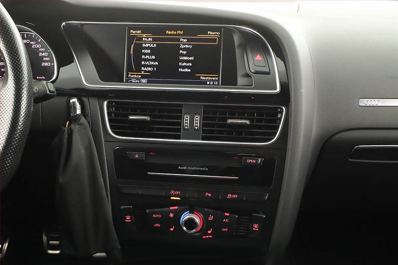Audi A5 (2016) S-Line 2.0 TDI, Kůže, Navi - fotka 10 z 16