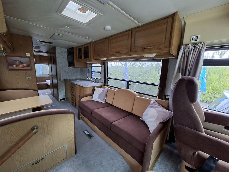 Chevrolet Ostatní (1993) Winnebago 6,2L V8  - fotka 31 z 50